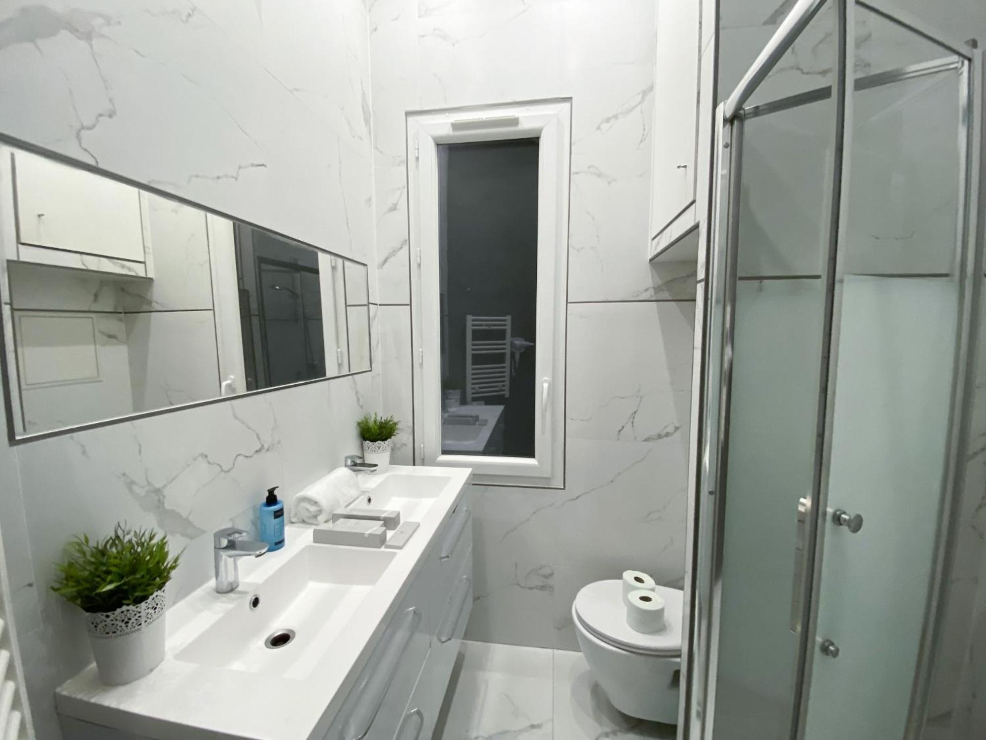 Urban Flat 72 - Pretty 3 Bedroom Flat - Triangle D Or Appartement Parijs