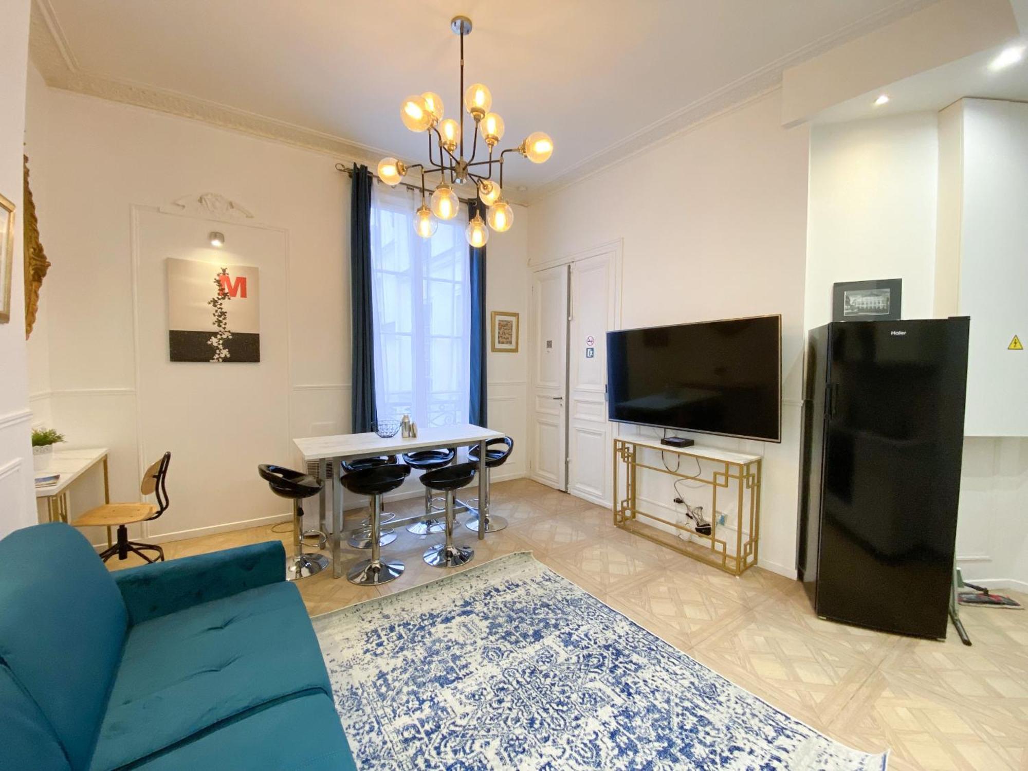 Urban Flat 72 - Pretty 3 Bedroom Flat - Triangle D Or * Parijs